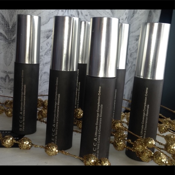 Becca foundation - Picture 1 of 3